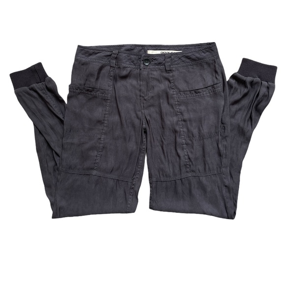 DKNY JEANS Joggers - Picture 9 of 11